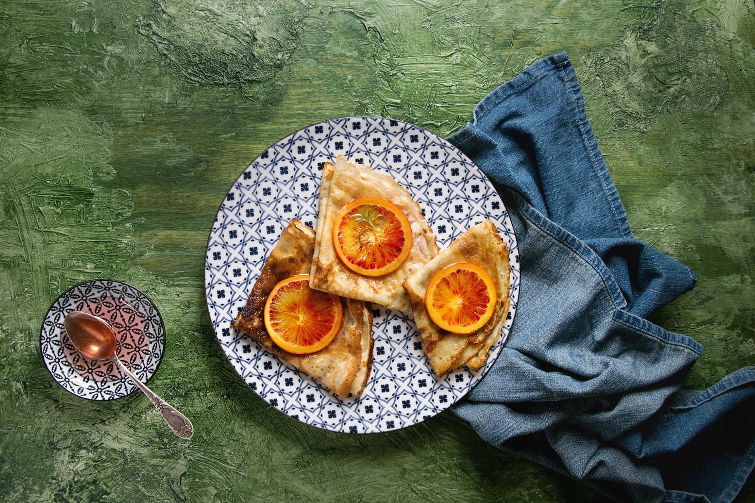 palacinky s cervenymi pomeranci